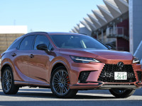 長引く半導体不足、レクサス納期遅れで受注を制限［新聞ウォッチ］ 画像