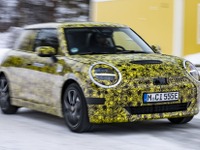 MINIが新型EVを2車種発表へ、ひとつは「ハッチバック」 画像
