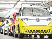 VWのEVミニバン『ID.Buzz』、欧州受注が2万6600台に　2022年 画像