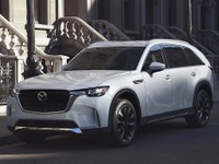 新型SUV、マツダ『CX-90』はハンドリングを追求…ロードスターの技術を装備して登場 画像