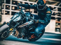 KTM、2023年ストリートモデル11機種発売へ…790デュークを再導入 画像