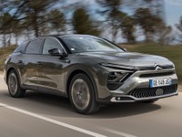 シトロエン『C5 X』PHEVに新グレード、EVモードは62km…欧州設定 画像