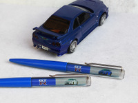 限定400本! ボディの色が変わる『R34スカイライン』のペン 画像