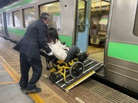 空港から市内へ、車いすユーザーの移動支援サービスを実証へ　ANAグループ・JR北海道 画像