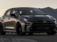 トヨタ GRカローラ と日産 フェアレディZ、「2023ワールドパフォーマンスカー」第2次選考に残る 画像