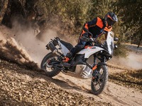 KTM、2023年トラベルカテゴリー8機種発売へ…790アドベンチャーを再導入 画像