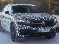VW『トゥアレグ』改良新型、頂点「R」はPHEV…実車は今夏発表予定 画像