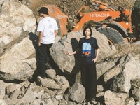 建機をデザインしたTシャツやパーカー、日立建機日本オンラインストアで発売 画像