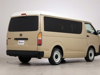 ハイエースのリアビューをレトロに、クラシックデザインの全面LEDテールランプ発売へ 画像