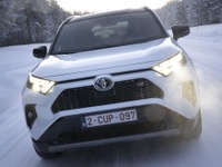 トヨタ RAV4、欧州仕様に「GRスポーツ」…ハイブリッドは222馬力［詳細写真］ 画像