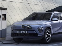 ヒョンデの小型SUV『コナ』新型、EVは航続490km…年内日本導入予定 画像