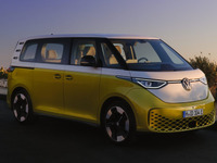 VW70周年、EVミニバン『ID.Buzz』の日本導入決定…2024年末以降 画像