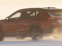 トヨタ RAV4「GRスポーツ」、306馬力PHEVにも設定…欧州発売［詳細画像］ 画像