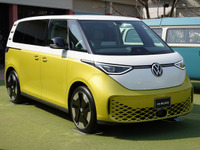 VW、EVミニバン『ID.Buzz』を2024年末にも日本市場導入へ…商用仕様の導入も検討 画像