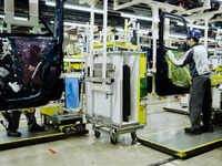 2023年春闘、自動車総連の50組合「満額」ベアは平均5274円［新聞ウォッチ］ 画像