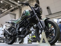 イタリアの名門ベネリ「レオンチーノ125」を日本初披露！ 電動バイクにアフターパーツも充実のプロト、見所を一挙紹介…東京モーターサイクルショー2023 画像