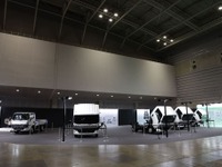 【いすゞ エルフ 新型】業界が変わる？ 普通免許で運転可能な初のディーゼル「mio」披露 画像