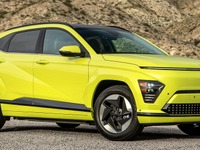 ヒョンデの小型電動SUV、米国仕様は航続418km…ニューヨークモーターショー2023 画像