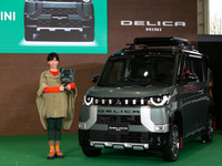 【三菱 デリカミニ】新CMに出演の水川あさみやアウトドアのプロが盛り上がる 画像