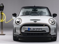 MINIのEVにオープン、184馬力モーター搭載…上海モーターショー2023で発表へ 画像