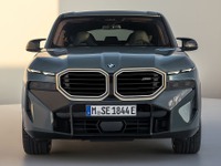 BMW M専用の電動SUV『XM』、入門グレード「50e」追加へ…映像公開 画像