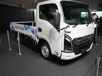 普通免許で運転できる、いすゞ『エルフmio』のキャンピングカーはアリか？ 画像