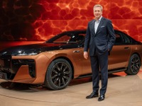 BMW i7 に頂点「M70」、ツインモーターは660馬力…上海モーターショー2023 画像