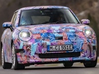 MINI ハッチバック 次期型のEV、車名は『クーパー・エレクトリック』に…プロトタイプの写真公開 画像