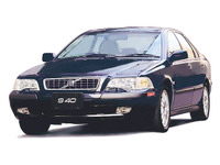 ボルボ『S40/V40』2003年型---価格据え置きでダイナミック&スポーティ 画像