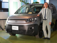 【フィアット ドブロ】打越社長「フィアットの世界観をまるっと詰め込んだミニバン」 画像