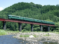 久大本線に風土を感じる観光列車…博多-由布院・別府間で運行　2024年春予定 画像