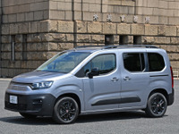 【フィアット ドブロ】スクエアだけど威圧感のないエクステリア 画像