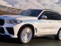 BMW『X5』の燃料電池車、将来の量産化も想定…カンヌ国際映画祭に出展へ 画像