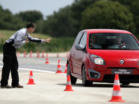 ルノースポールの体験プログラム…愛車でのサーキット走行や工場見学 画像