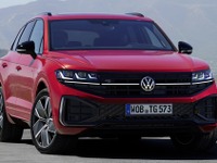 VW『トゥアレグ』改良新型、スポーティな「Rライン」設定…欧州仕様 画像