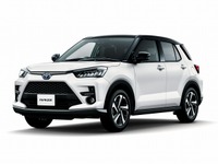 トヨタ ライズ、ダイハツの社内試験でポール側面衝突時の安全性を確認 画像