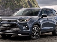 トヨタの新型3列電動SUV『グランドハイランダー』…今夏米国で発売へ 画像