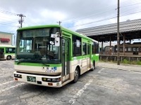 バスに手ぶらで乗降できる顔認証決済システム、黒部市内で実証実験開始 画像