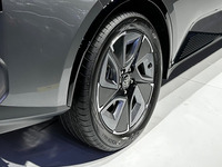 トヨタの中国向けEVセダン『bZ3』、ヨコハマ BluEarth-GT AE51 を新車装着 画像