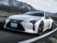 レクサスの最上級クーペ『LC』に限定車「EDGE」登場、内装に新色「勝色」 画像