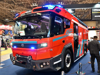 ローゼンバウアーの電動消防車『RT』を参考出品…東京国際消防防災展2023 画像