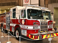 外国の消防車が走る動く、クラシックもEVも出品…東京国際消防防災展2023 画像