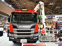 車いすを搭載できるバスケット、21mブームのモリタ MVF21…東京国際消防防災展2023 画像