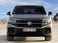 VW トゥアレグ 改良新型に「R」、462馬力のPHEV…欧州受注開始 画像