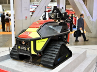 かっこいい！ 多目的消防戦術ロボット、マギルス『Wolf R1』…東京国際消防防災展2023 画像