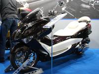 【東京モーターサイクルショー09】ワイズギア…カスタムパーツだけではない! 画像