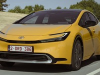 トヨタ プリウス 新型、欧州はPHEV のみを発売へ…EVモードは航続2倍に 画像