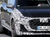 廉価版ウルスとは呼ばせない！アウディの最強SUV『RS Q8』、アップデートで存在感マシマシ？ 画像