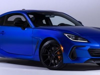 スバル BRZ に「tS」、STIチューンの足回り…米2024年に設定 画像