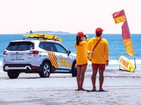 「水辺の事故ゼロ」を支援、スバルがライフセーバーカーを提供 画像